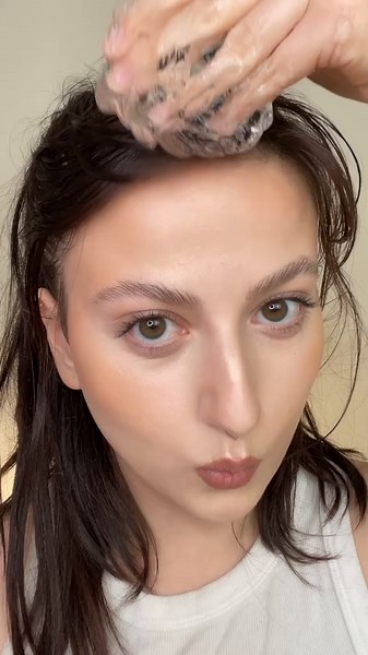 Gallium Makeup Tutorial Storytime | Nayeli Grave Nude