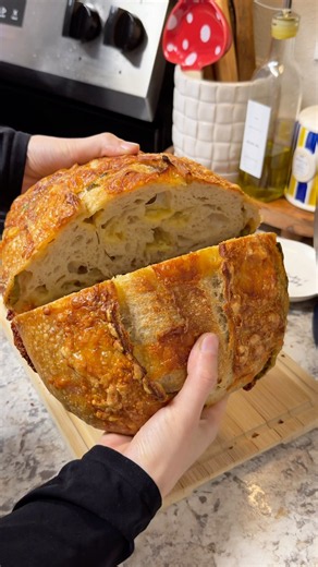 My second jalapeño and cheddar loaf #sourdough#baking#breadbaking#recipe