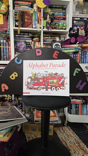 Therearenobadbooks / Discovering Books from Ages 7 to 100 on Instagram: "Hey! This Alphabet book has the best illustrations. ❓️A... B... C.... Tell me a book title or classic staring with the first letter of your name. Me: Ana .... Anne Green gables "Alphabet Parade is an award-winning seek-and-find ABC adventure packed with playful rhymes, dazzling detail, and laugh-out-loud discoveries. Each letter features a whimsical vehicle filled with hidden treasures—all designed to build vocabulary, spar