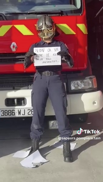 🚒 Merci à tous ! 🚒 Vous avez déjà fait fort 🔥 Avec plus de 350 préventes, vous avez fait exploser les compteurs Mais ce n’est pas fini 😉 👉 Il reste encore des préventes disponibles, alors n’attendez plus pour réserver vos places ! Le lien est en bio 🔗 #SapeursPompiers #TainlHermitage #BalDesPompiers #fyp #Préventes