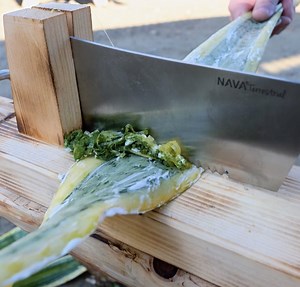 No carbon mark shoes DIY! | 5-Minute Crafts Play