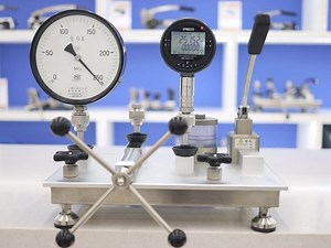 [Hot Item] Pressure Calibration Solutions of Hydraulic Pressure Comparator