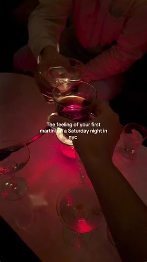 The perfect vibe 🍸 #nyc #cocktailbar #nyclounge #saturdaynight | Nyc Lounge