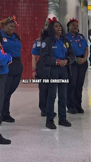 I think she got the wrong job 😭 #airport #singing #christmas @jazsmin30(TIKTOK)