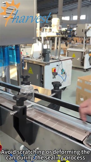 fully automatic beverage can seamer machine, servo control automatically juice can sealing #machine