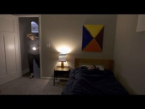 Living Glow 6-pack Multi-Socket Rechargeable LED Bulbs