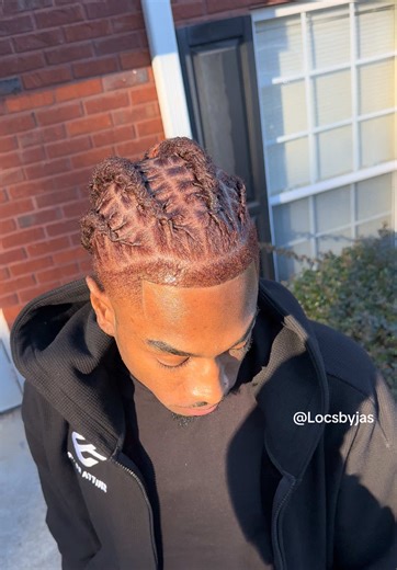 Custom Colored Loc Styles from a Traveling Stylist