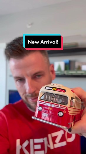 Just got home and an exciting package from @ttcshop.ca was waiting for me! Check out this unboxing video! #oldttc #torontotransit #unboxing #transitenthusiast #busenthusiast #modelbus #iconicreplicas #ttcshop #torontotransitcommission #ttctoronto #toybus #busfan #transitfan #torontolife #torontotiktok #torontotiktokers