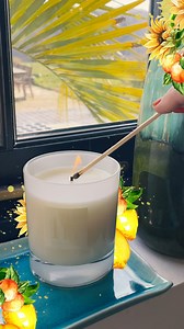 Just your friendly energy booster interrupting your scroll 👀 For when we’re in need of an energy boost LIGHT MY FIRE Energising Aromatic Candle to our motivator! Blended with fresh essential oils including clary sage, grapefruit, ginger, orange, peppermint and bergamot to boost any atmosphere. Have you tried our aromatherapy candles? For a soothing calming blend try SIESTA FOREVER 🔥 | Templespa Skincare