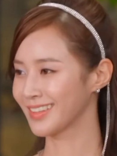 생일 죽하행요 유리 언니 너무 행복해 너무 여펴요 검은 진주 사랑해 언니 #유리 #fyp #brithday #beuty #kpop #gen2 #korea #viral #snsd #89