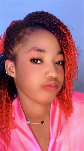 Vidéos de Oumou Touré (@ououtoure) avec son original - originalelhaj