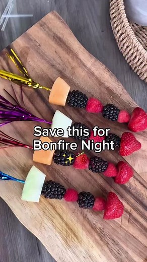 Try these fruity and fun rocket kebabs for Bonfire Night 🎆 | Fruit-tella UK