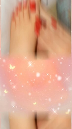 Red hot and ready for any adventure! ❤️ Whether it's a beach day flip-flop, a comfy couch moment, or a sky-high stiletto—the perfect red pedi ties every look together. Which shoe moment is your favorite? #RedPedi #NailsOnPoint #ShoeLove #RedNails #PedicureGoals #GlamFeet #HighHeels #StilettoStyle #SummerFootwear #FashionInspo #USStyle #UKFashion #CanadianChic | Happy Feet Hub