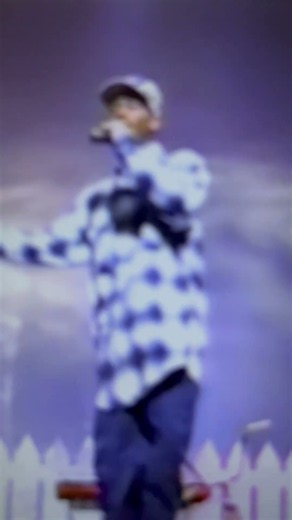 Snoop Dogg Performed Gin & Juice (1994) Pt 2