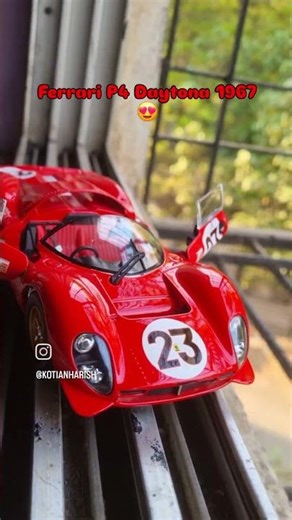 Bburago | Ferrari 330 P4 Daytona 1967 | Diecast