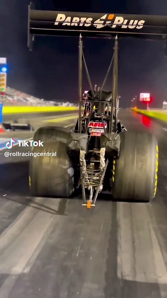 0 to 100 mph in less than a second! #topfuel #dragster #nitro #supercharged #fast #car