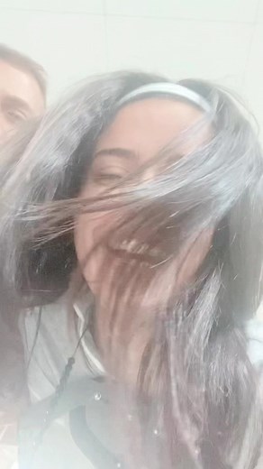 Assisting on the Staircase: A Supportive Encounter