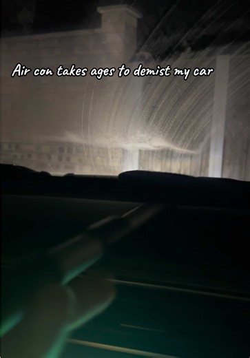 Car demist- Windscreen cleaning tool #demist #windowcleaner #carcleaner