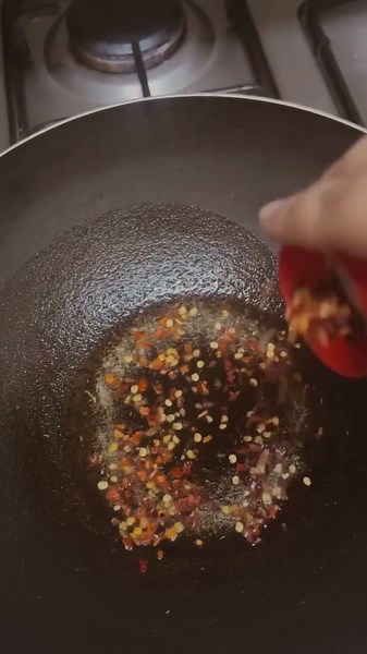 How to cook rice noodles | Rice stick noodles recipe | Rice noodles recipe Indian | Rice noodles