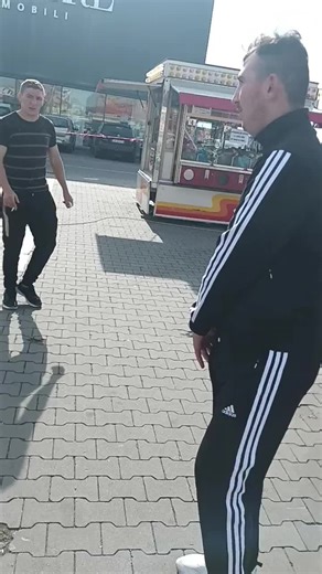 Boxing Arcade Machine Fun: Score and Compete!