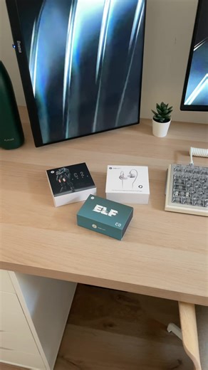 IEMs from Tinhifi 😍 Tysm @TINHIFI for sending them out! 🖤 Link in bio #IEM #setup #setupgaming #techtok #fyp