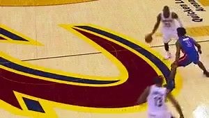 When your teammate gets crossed-up trying to set a screen... | Hoop It Up