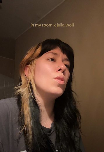 Queens Got Bars: Julia Wolf in My Room Acapella