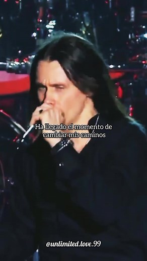 Alter Bridge - Metalingus (Edge WWE Theme) with Spanish Lyrics