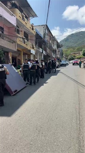 Los sacaron con todo Dios mío | Triple Via Digital Manta