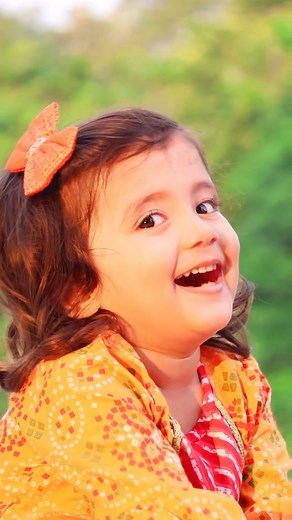 刺BABY ERISHA (JAT) on Instagram: "Laado ranii ❤️ Outfit @superminis.india Hairbow @miss_muffet_bowtique   #instagramreels#Ekvira12 #kidsmodel#instagood#festivals #newsong #kidsphotography #kidsfashion#trending #viral #foryou #kids #explorepage"