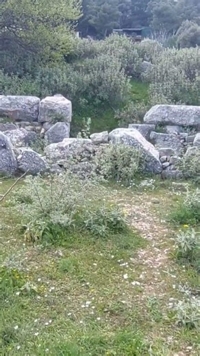 Ναός ομβρίου Διός στον Υμηττό.