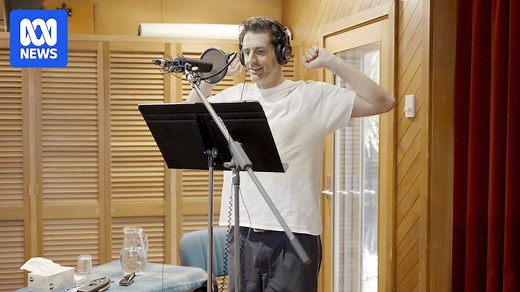 Andy Lee's desperate plea: Do Not Watch This Show