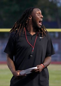 Rob Wheelwright resigns as Walnut Ridge football coach, Austin Traylor named successor