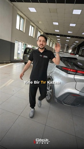 TIR’ın Kör Noktasında Kaldı! Toyota C-HR Bu Hale Geldi