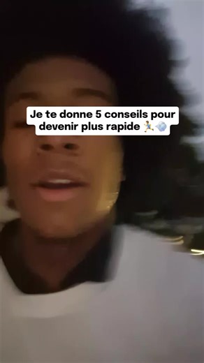 🔥 5 conseils pour devenir plus rapide en course à pied 🏃‍♂️💨 1️⃣ Augmente ton volume hebdo – plus de kilomètres = meilleure endurance. � 2️⃣ Intègre des séances rapides – fractionnés, sprints, tempo runs. � 3️⃣ Récupère intelligemment – le repos construit la performance. � 4️⃣ Mange pour performer – énergie, protéines, bons glucides. � 5️⃣ Sois constant – 3 séances régulières valent mieux qu’une seule intense. � Instagram Instagram Instagram Instagram Instagram 📌 Enregistre ce Reel si tu veu