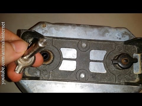 Broken baking mould in a Silvercrest LIDL automatic bread maker machine SBB 850 A1. How to. 4K UHD