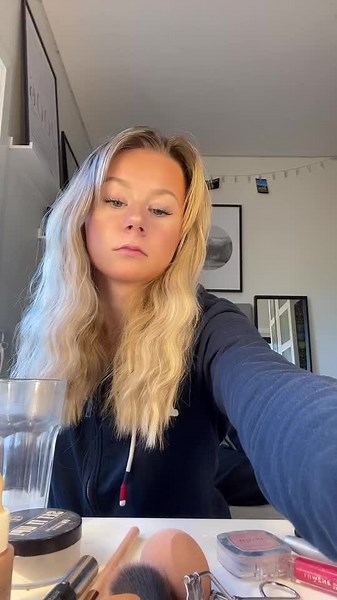 Makeup Tutorial: Tips from a Skilled Artist