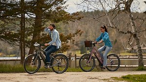 ‘Alone Together’ Film Review: Katie Holmes Finds Love During Lockdown in COVID-19 Romance