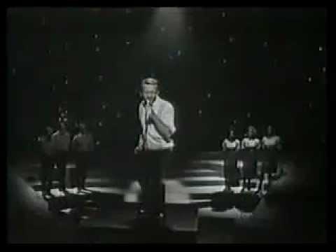 Unchained Melody - Bobby Hatfield.flv