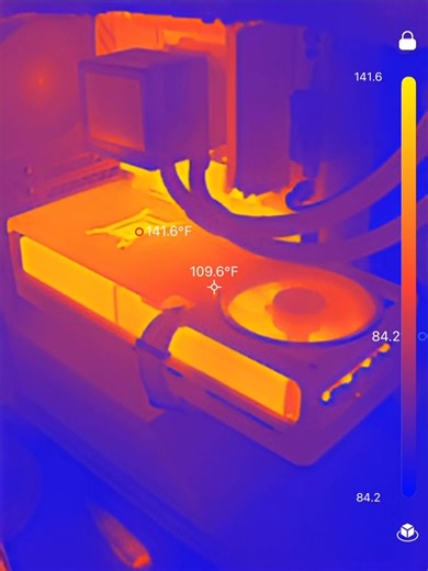 To visualize how a gaming PC's graphics card ramp up under load and dissipate heat #topdon #thermalcamera #TC002CDuo | Topdon
