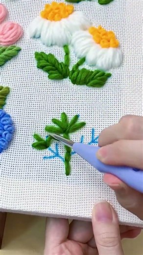 Craft Adorable Flowers for Your Determination Journey FlowerEmbroidery