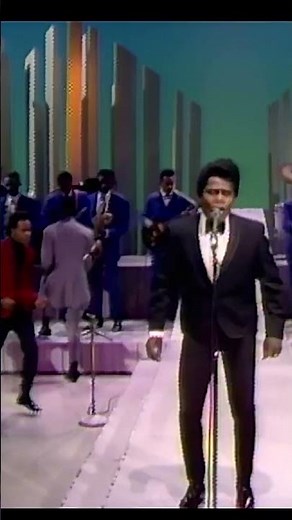 🎸 James Brown's Iconic "I Feel Good" Sets the Stage on Fire Live in '66 #60smusic #musiclegends