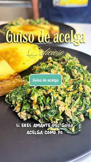 GUISO DE ACELGA Una comida que tiene sabor a hogar y reconforta el corazón, guarda esta receta y aprende a prepararlo ❤️ Ingredientes: Acelga, Carne molida, Crema, Sal, ají color, pimienta y orégano, zanahoria, ajo y cebollín Papas Tips: 1: puedes acompañar con arroz, papas fritas o lo que prefieras. 2: si te gustó, comparte y no olvides seguirme ❤️ #guiso #acelga #chile #recetas #recetasfaciles