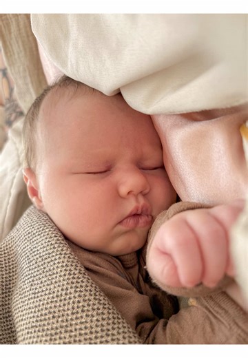 Magic Burp Technique for Gassy Babies
