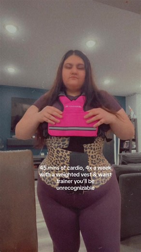 Plus size girlies get this weighted vest and waist trainer duo for your Stairmaster routine🏋🏻‍♀️🤏🏼 #fyp #ttshop #gym #viral