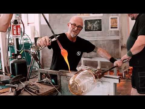 Blown Glass: The Secret Art of the Murano glass Vase [Making Of] #muranoglass #glassart