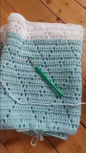Tuto couverture bebe au crochet avec des restes de laine..A vos crochets