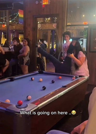 Am I the only one who has never seen someone do this while playing pool 😭😭 #tarayummy #bts #fyp #foryou #blowthisup