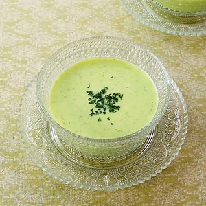 優しい味わい♪ きゅうりの冷製スープのレシピ動画・作り方 | デリッシュキッチン