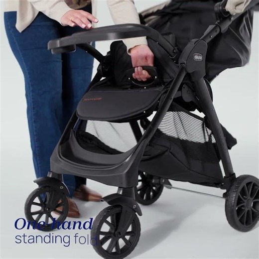 Chicco Bravino Plus Lightweight Stroller - Fold